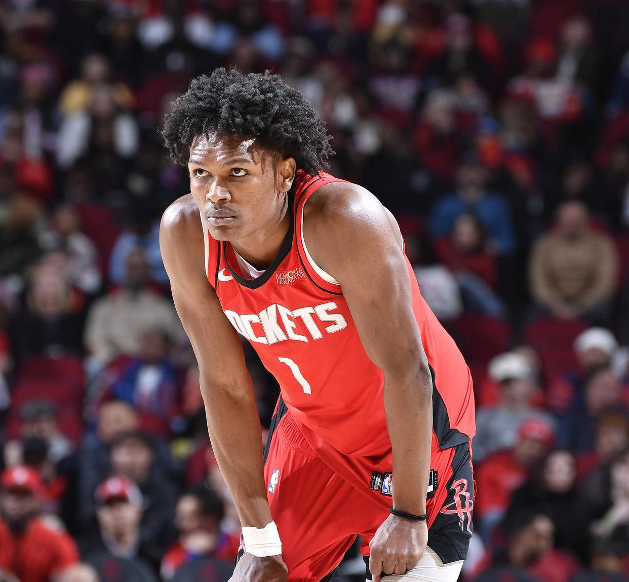 科尔：我们还没找到稳定的轮换体系，显然我们得先等库里回来