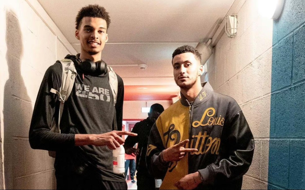 意媒：诺丁汉森林预计周二与尤文接触，以敲定道路的转会