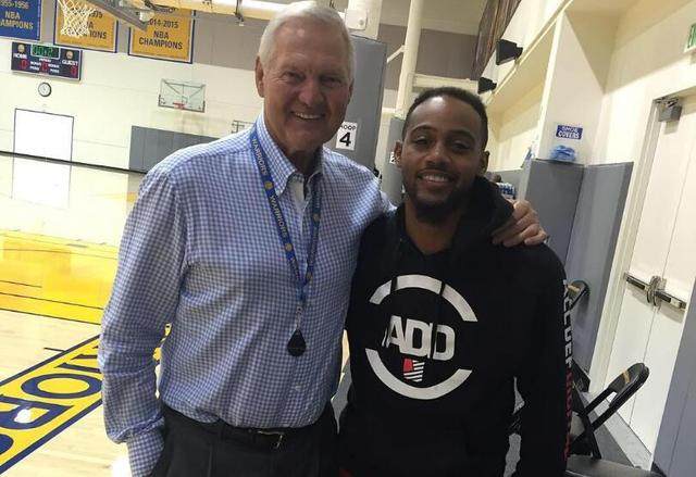 雄鹿内线统治令对手无解